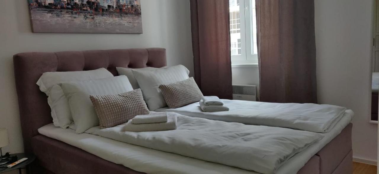 Campanula Apartment With Balcony Zadar Ngoại thất bức ảnh