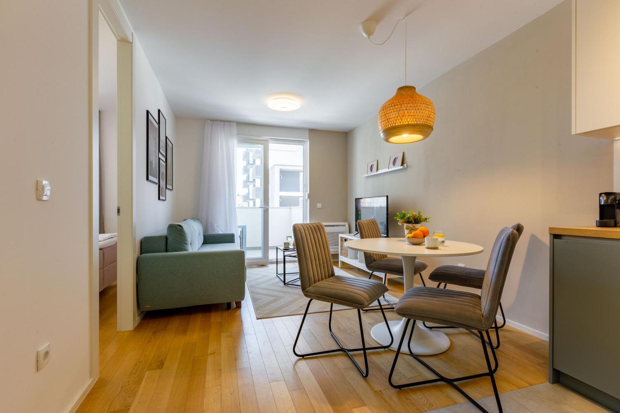 Campanula Apartment With Balcony Zadar Ngoại thất bức ảnh