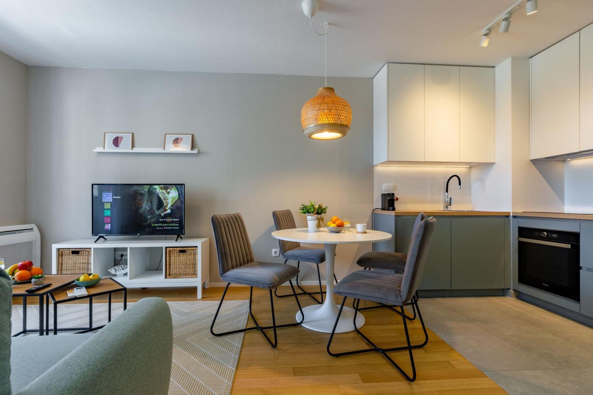 Campanula Apartment With Balcony Zadar Ngoại thất bức ảnh